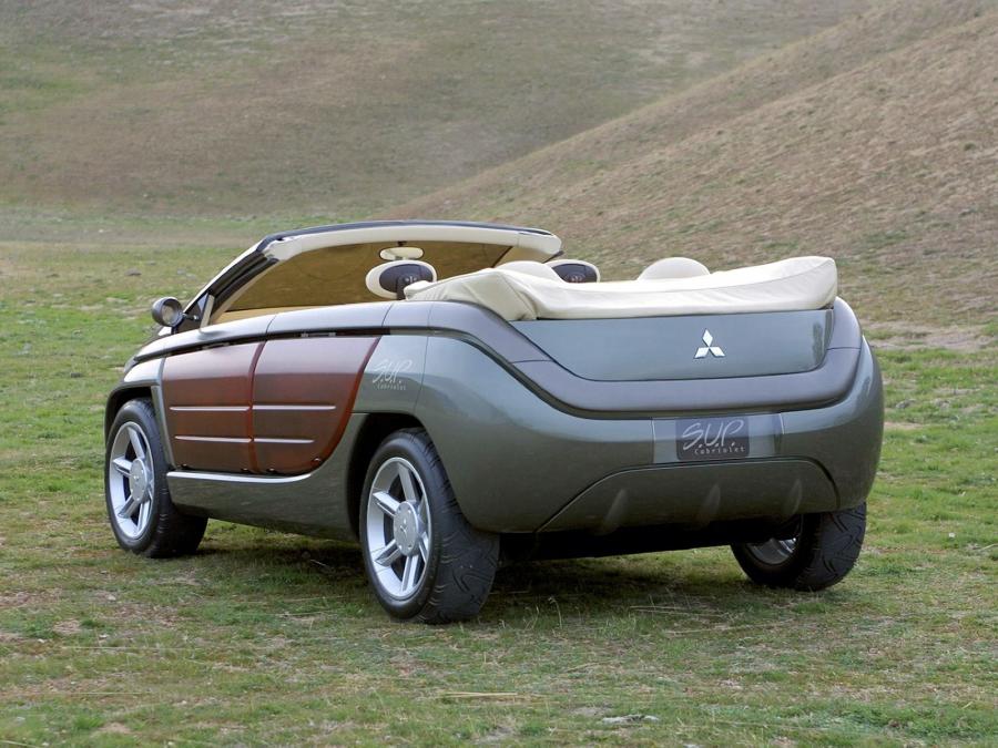  Mitsubishi S.U.P. Concept 2001 года  (фото 3 из 6)